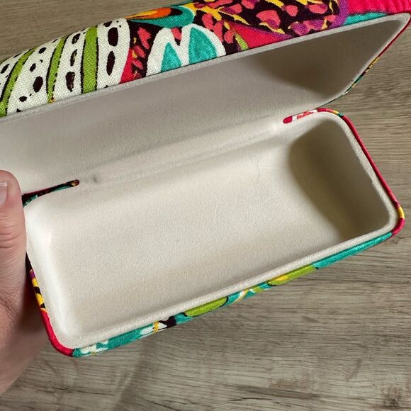 Vera Bradley Rumba Pattern Hard Sunglasses Case - Picture 10 of 10